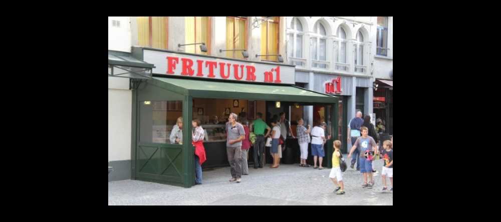 Frituur No 1, Belgian fast-food at its best, perfect for a late-night meal. This snack bar is all about the chips (fries, friet, frites, …)